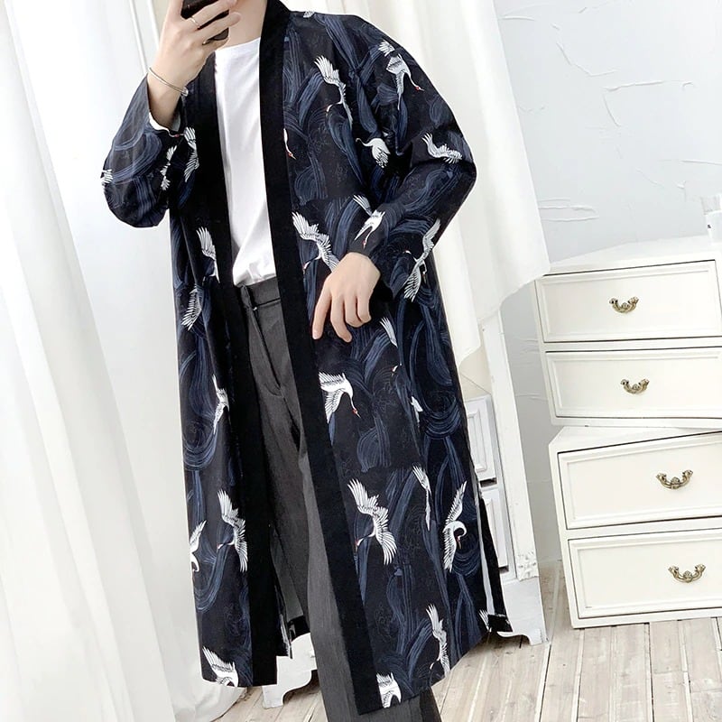 Kimono japonés negro y azul foto 2