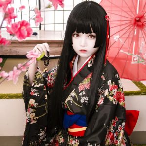 Vestido-tradicional-japones-con-flores