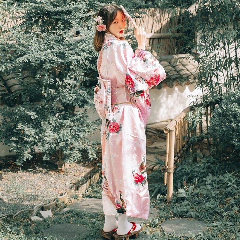 frágil ganado embrague Kimono japonés rosa mujer | Mundo japones
