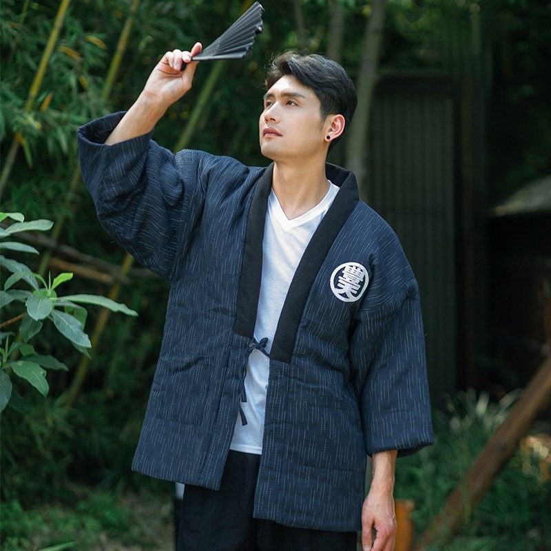 Kimono tradicional azul de hombre