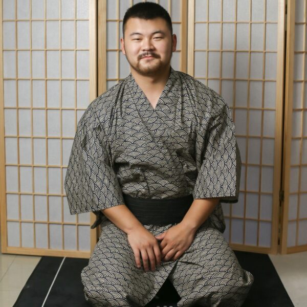 Kimono tradicional de hombre seigaiha