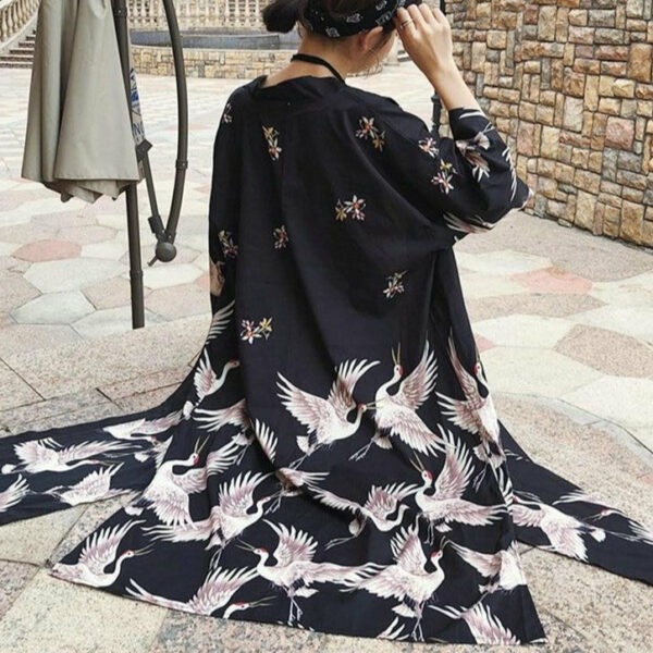 Vestido japonés negro de kimono